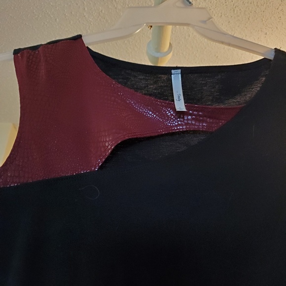 Dress - Picture 3 of 6